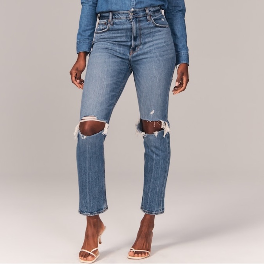 Abercrombie Curve Love Ultra High Rise Ankle Straight Jean